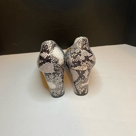 Catherine Malandrino black and white snakeskin heels in women’s size 8.5 - Picture 7 of 7